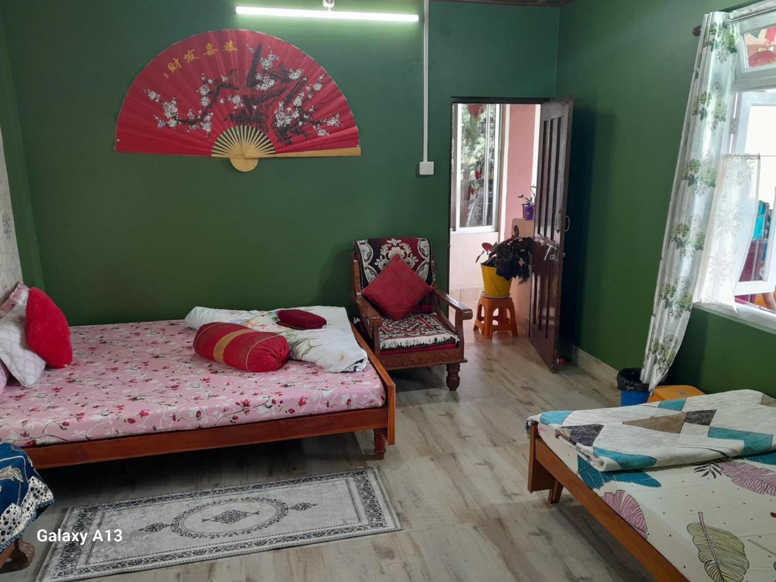 Seven Hills Homestay カリンポン エクステリア 写真