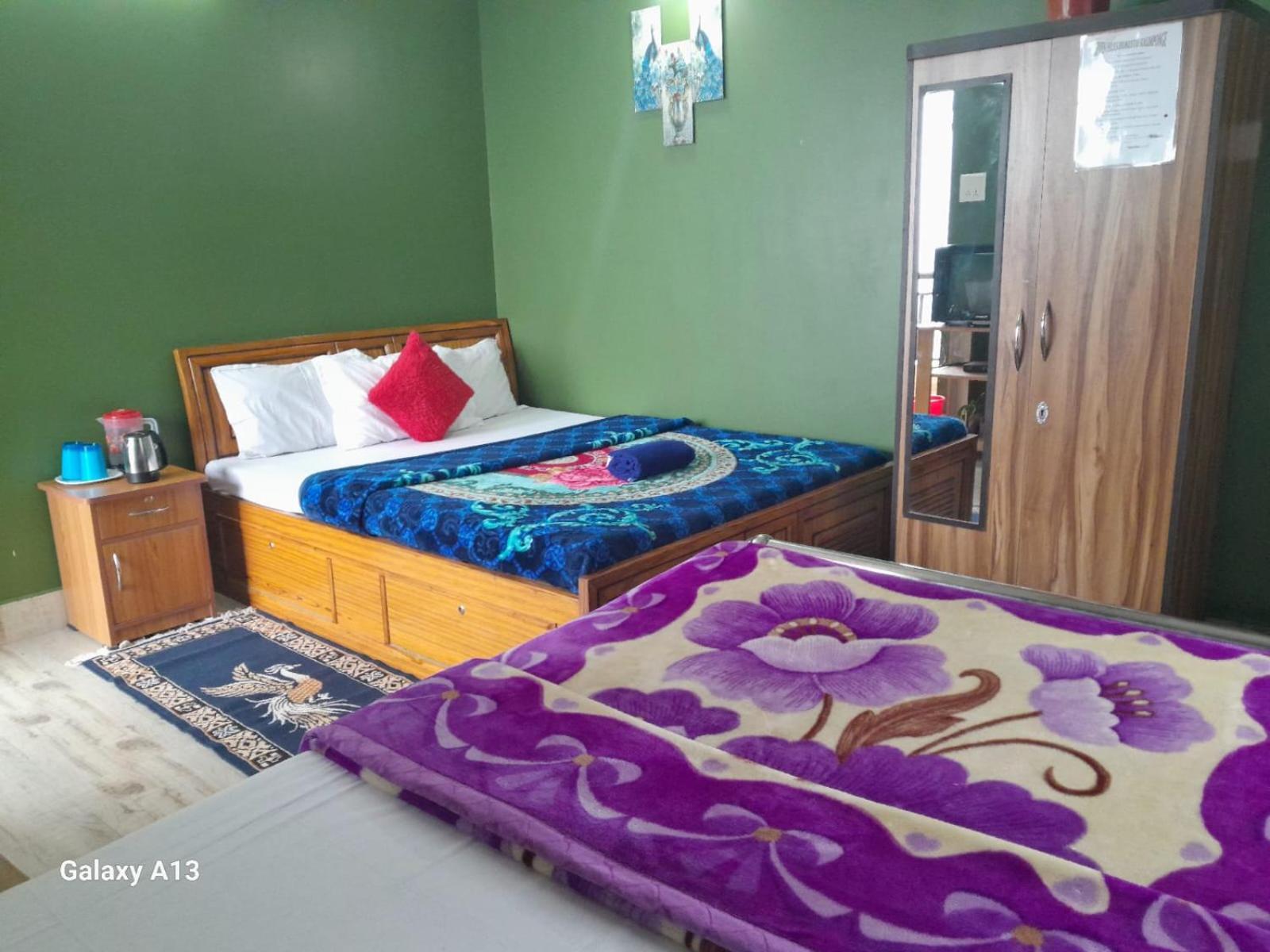 Seven Hills Homestay カリンポン エクステリア 写真